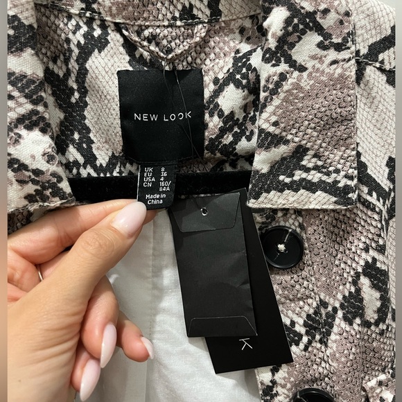 ASOS snake print utility shocker - Picture 7 of 8